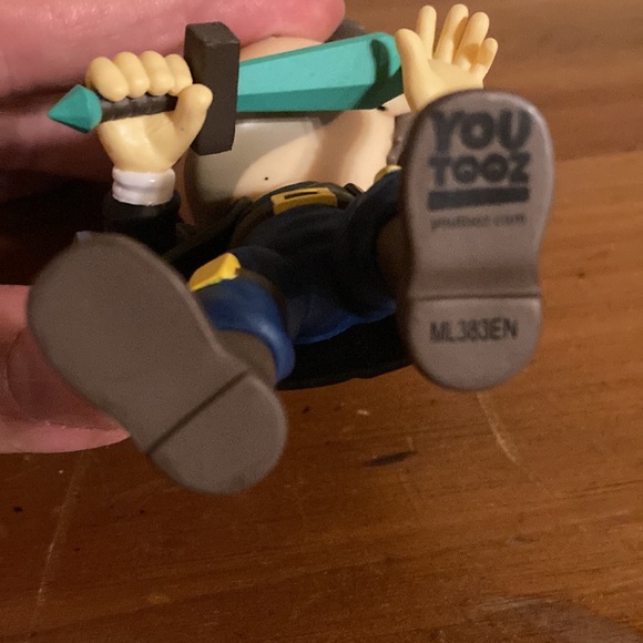 Dan TDM Vinyl Figure - Picture 6 of 12